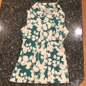 Banana Republic Green & white sleeveless blouse